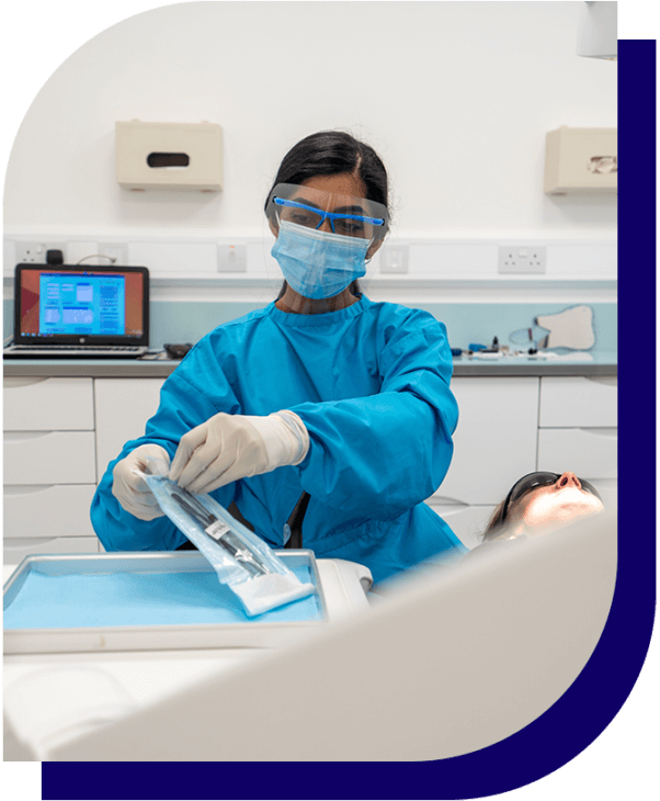 The-James-Clinic-Female-Dentist-With-Patient-About-Page-Image-1 The James Clinic Female Dentist With Patient About Page Image